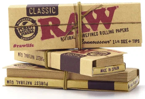 RAW Organic Connoisseur 1 1/4 Rolling Paper with Tips